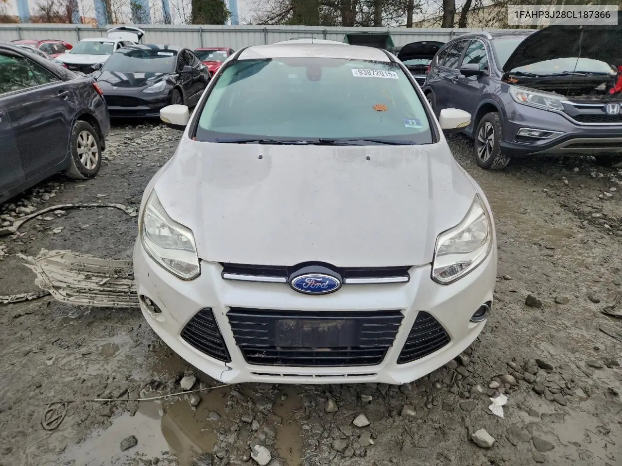 1FAHP3J28CL187366 2012 Ford Focus Titanium