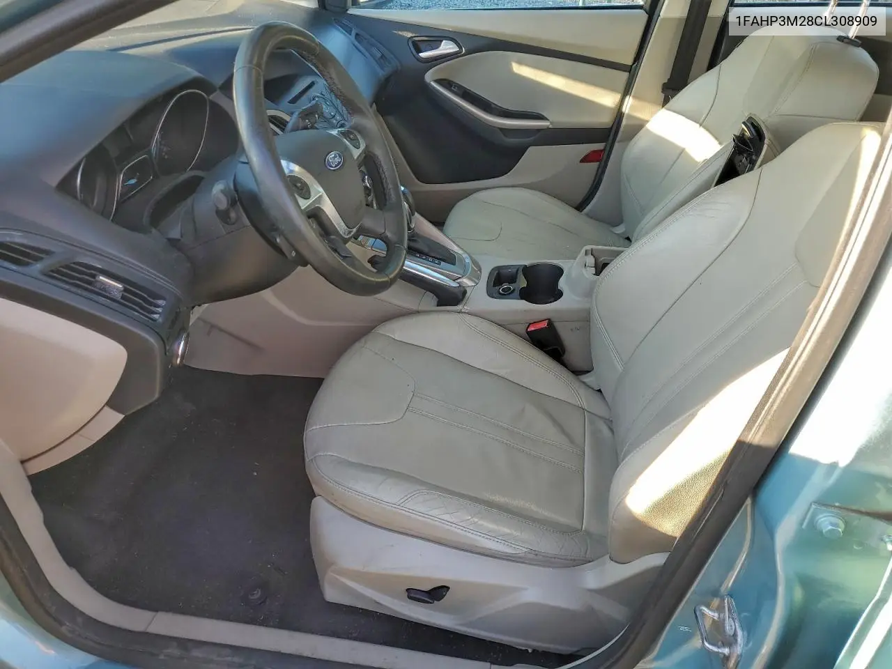 1FAHP3M28CL308909 2012 Ford Focus Sel
