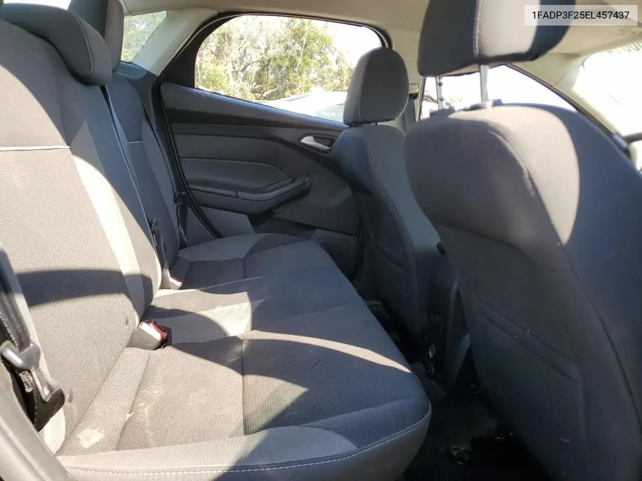 1FADP3F25EL457437 2014 Ford Focus Se