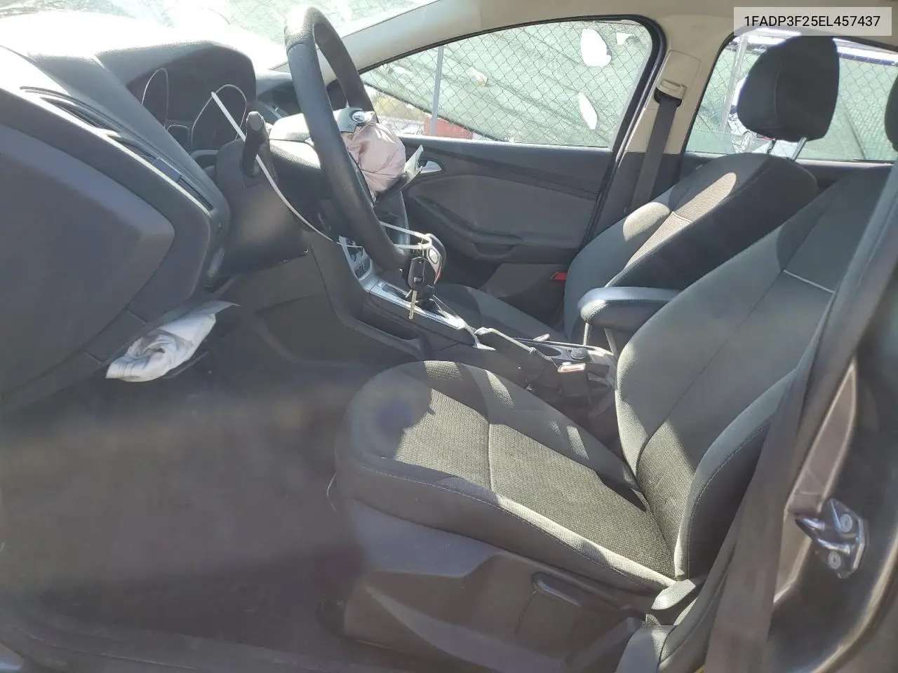 1FADP3F25EL457437 2014 Ford Focus Se