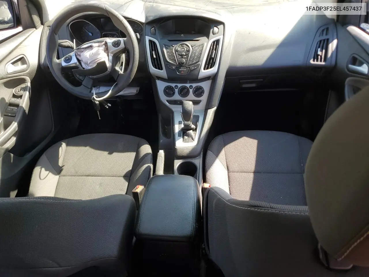 1FADP3F25EL457437 2014 Ford Focus Se
