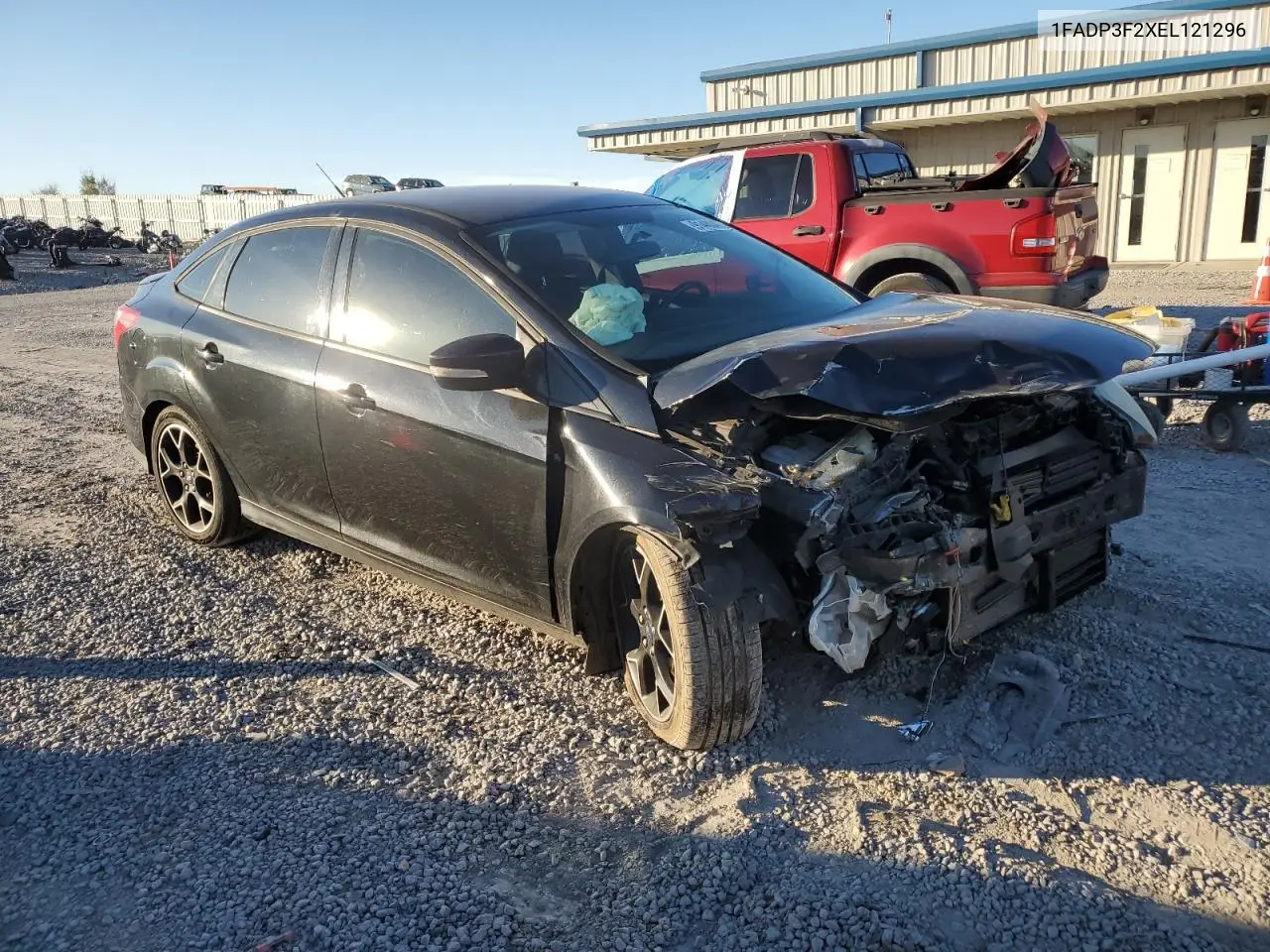 1FADP3F2XEL121296 2014 Ford Focus Se