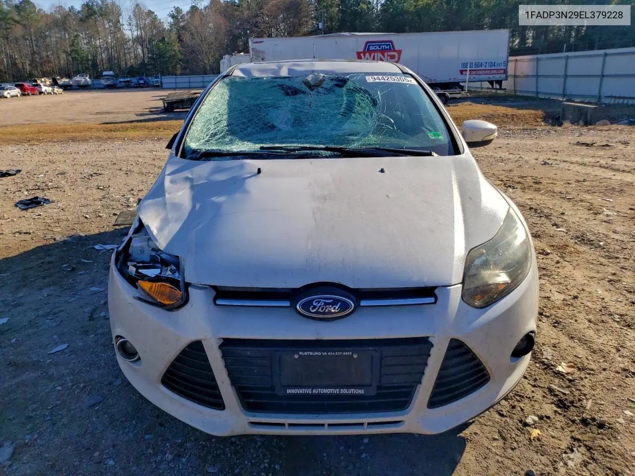 1FADP3N29EL379228 2014 Ford Focus Titanium