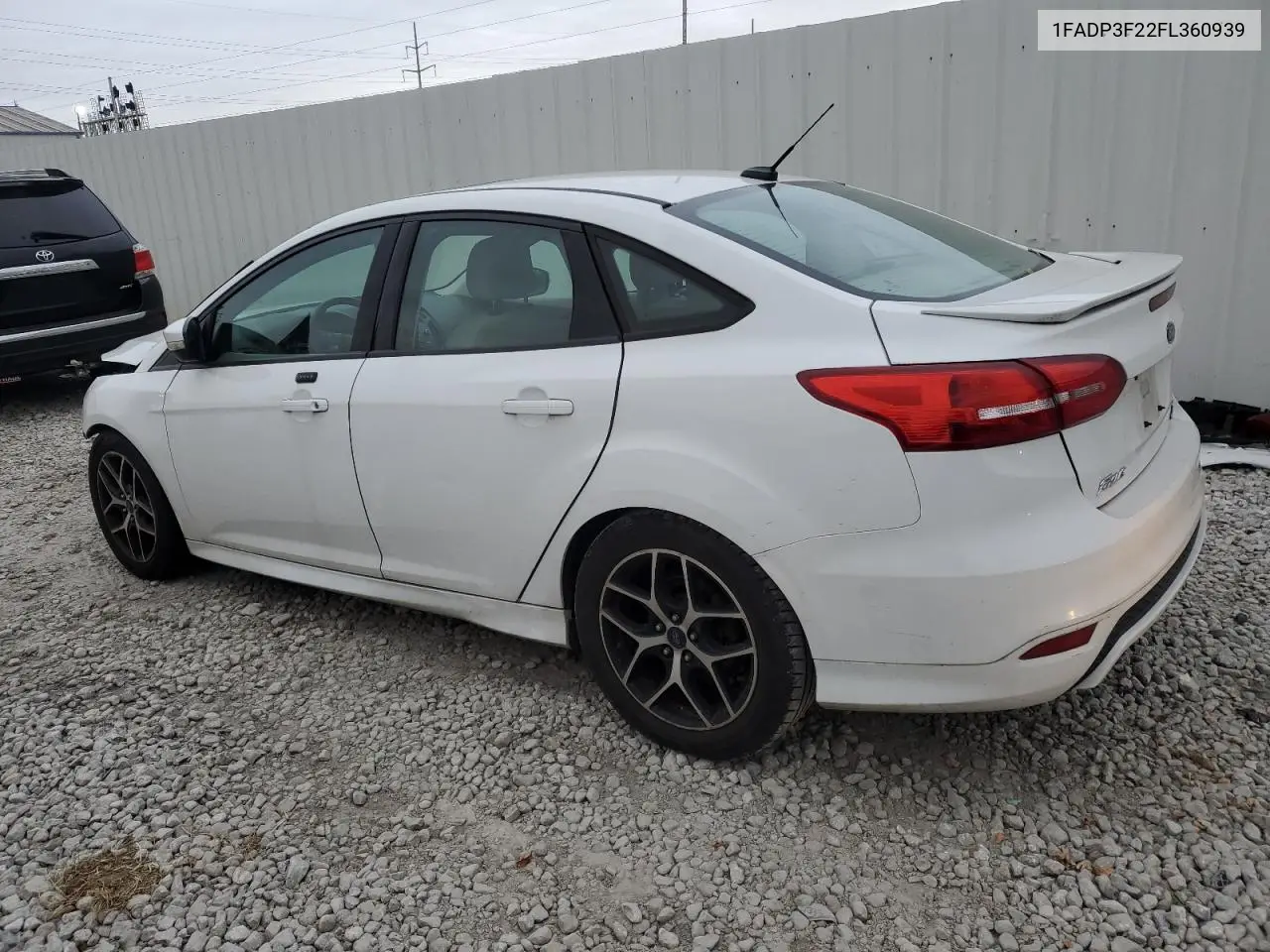 1FADP3F22FL360939 2015 Ford Focus Se