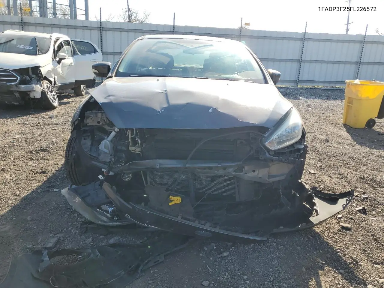 1FADP3F25FL226572 2015 Ford Focus Se