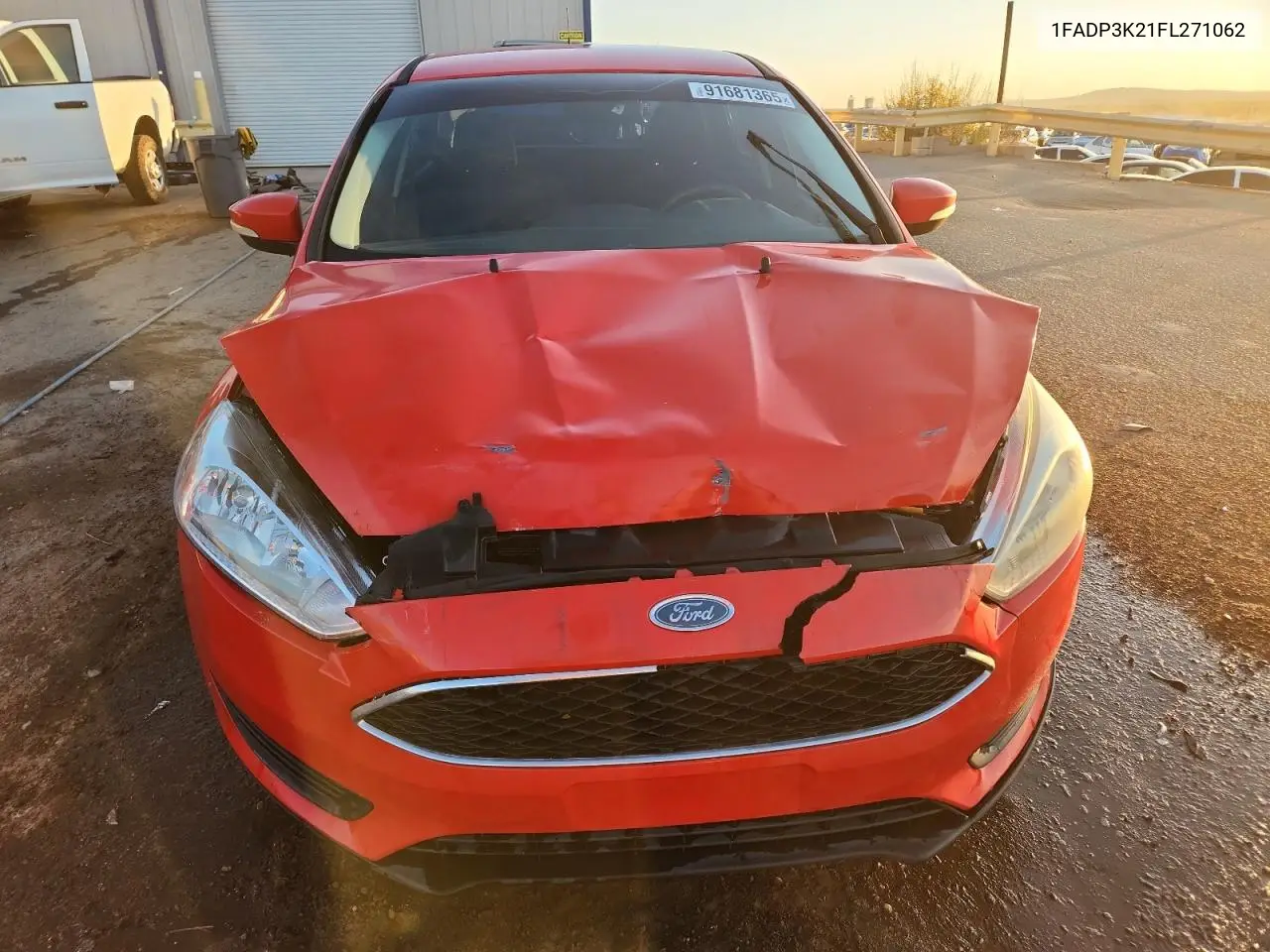 1FADP3K21FL271062 2015 Ford Focus Se
