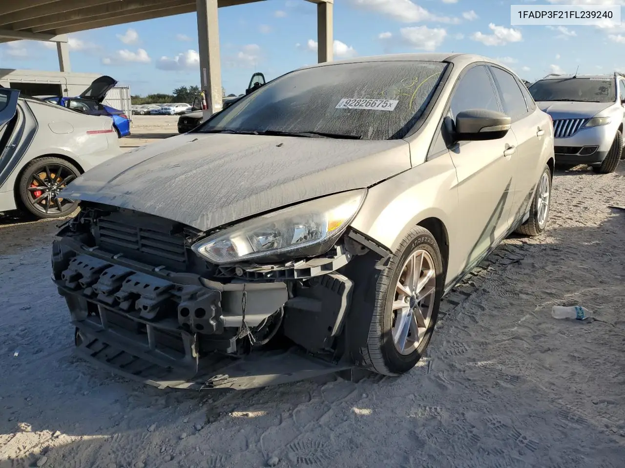 1FADP3F21FL239240 2015 Ford Focus Se