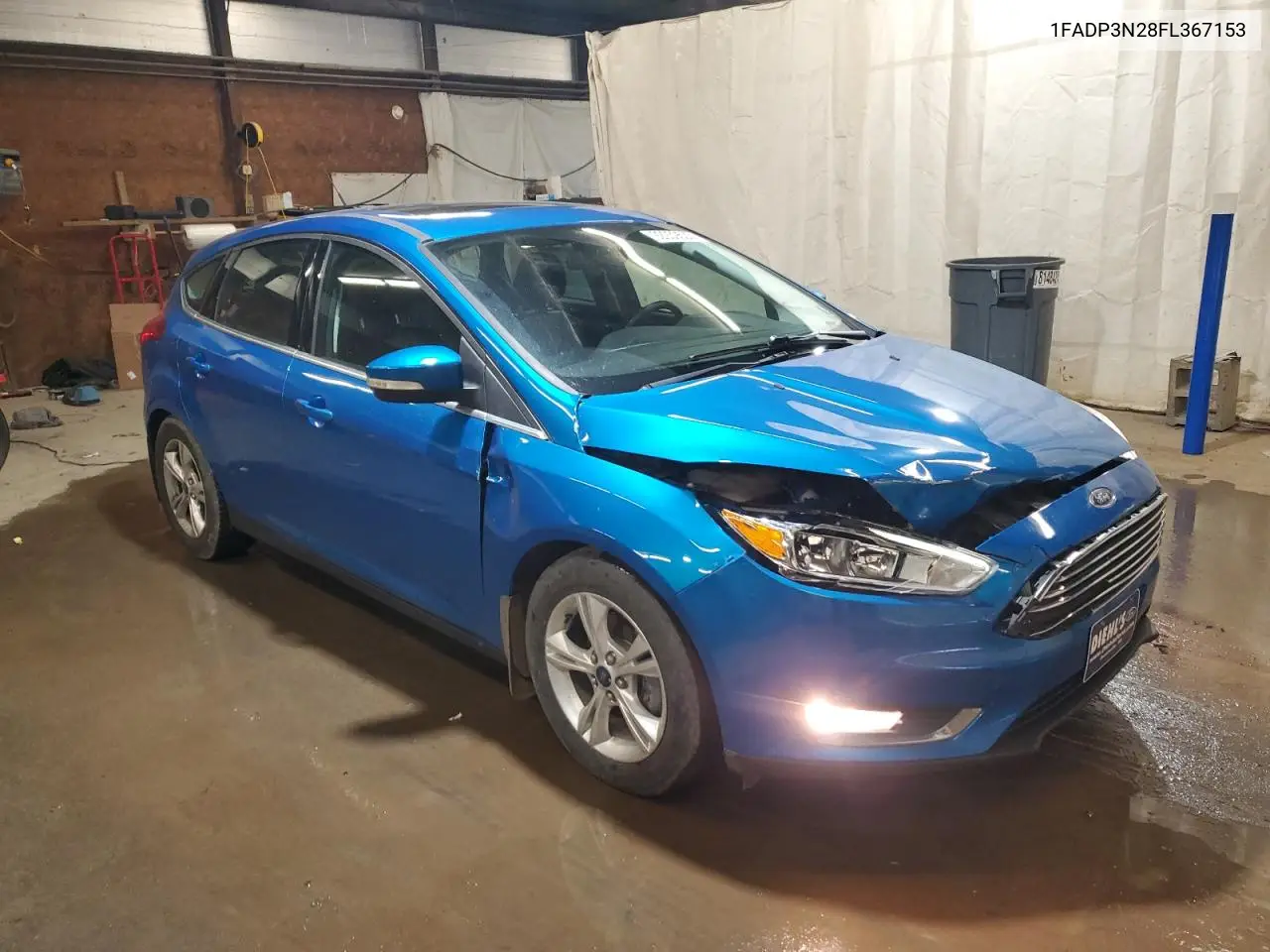 1FADP3N28FL367153 2015 Ford Focus Titanium