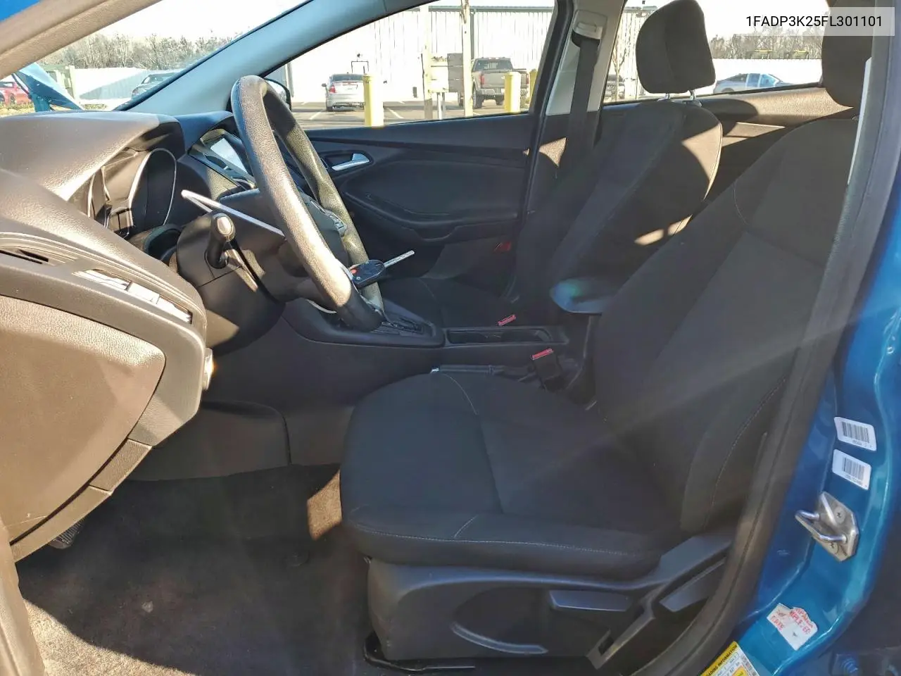 1FADP3K25FL301101 2015 Ford Focus Se
