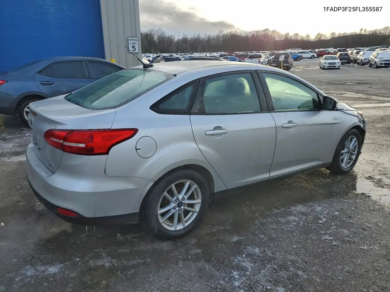 1FADP3F25FL355587 2015 Ford Focus Se