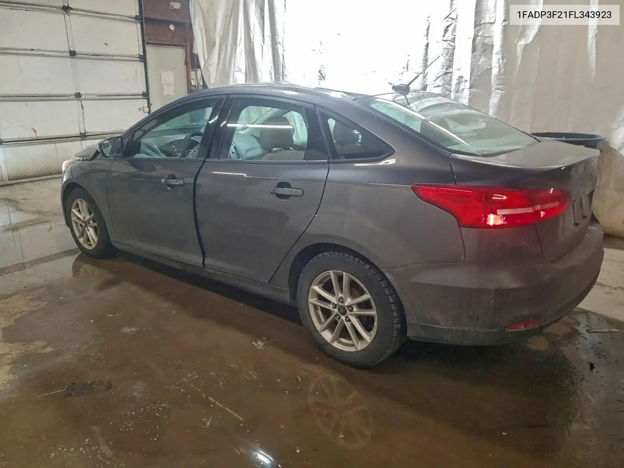 1FADP3F21FL343923 2015 Ford Focus Se