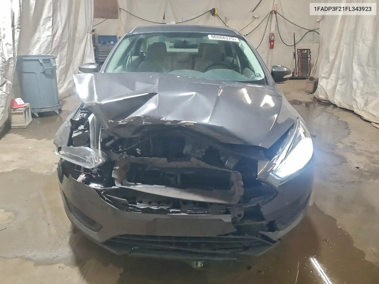 1FADP3F21FL343923 2015 Ford Focus Se