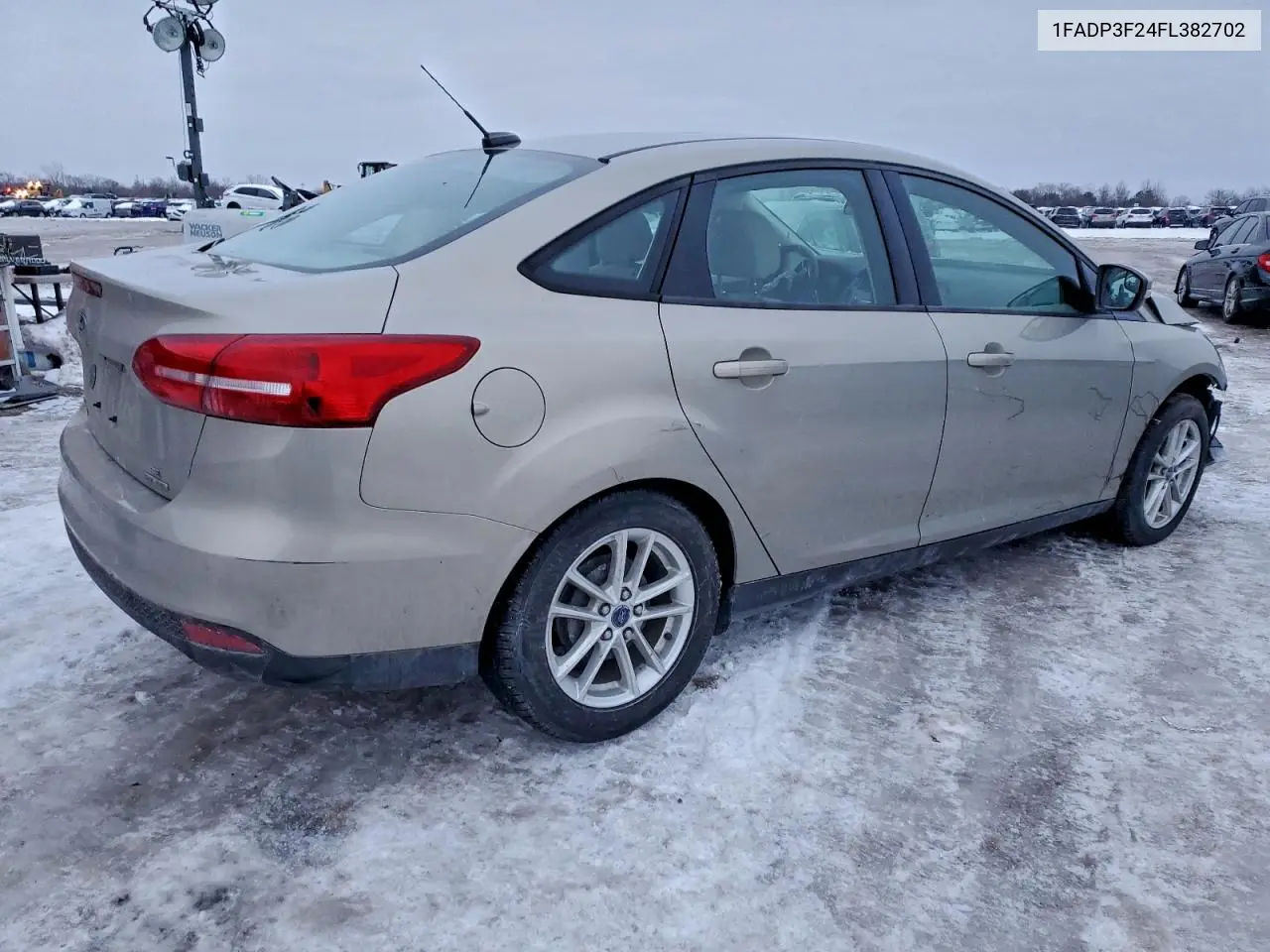 1FADP3F24FL382702 2015 Ford Focus Se