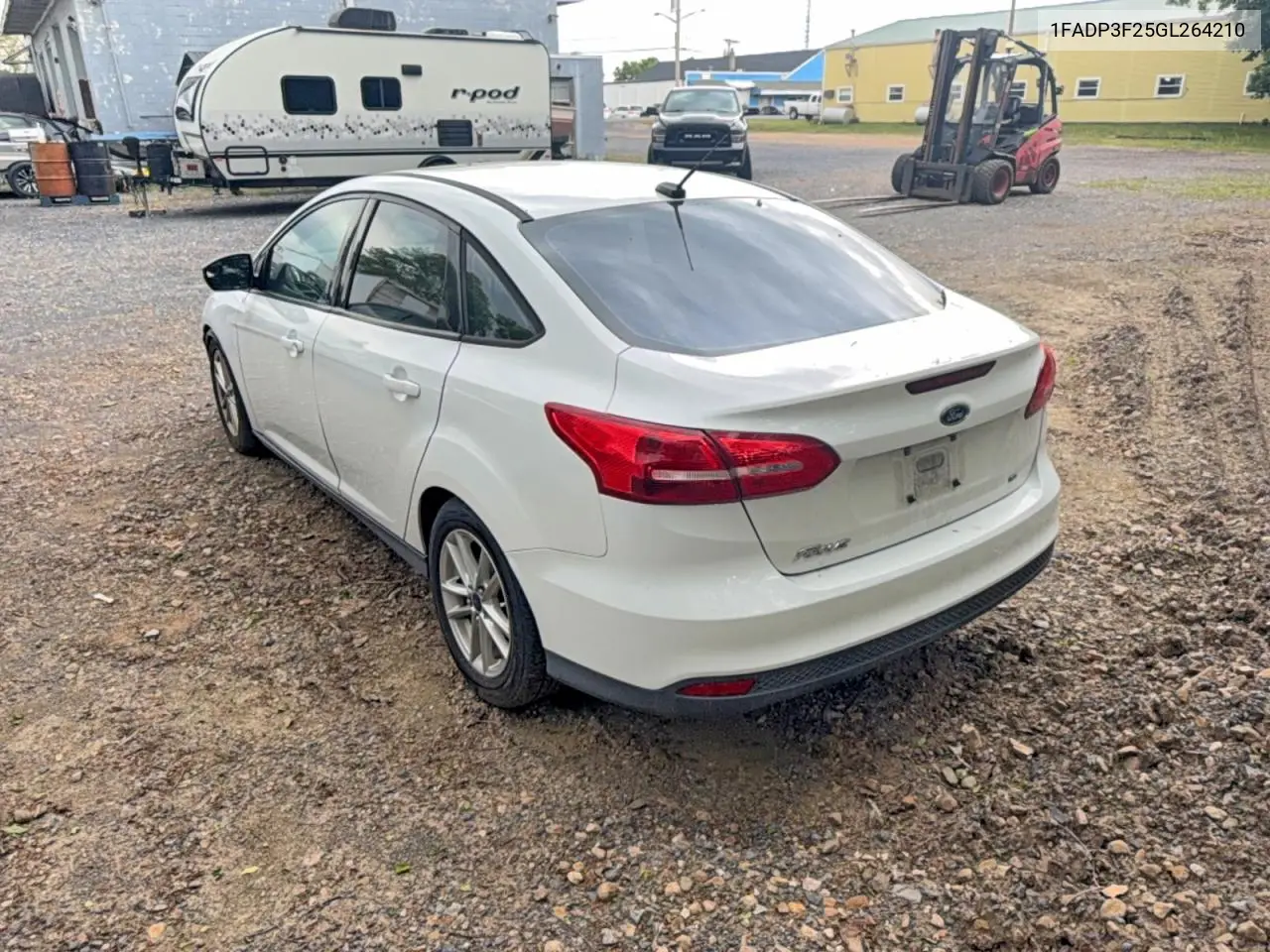 1FADP3F25GL264210 2016 Ford Focus Se