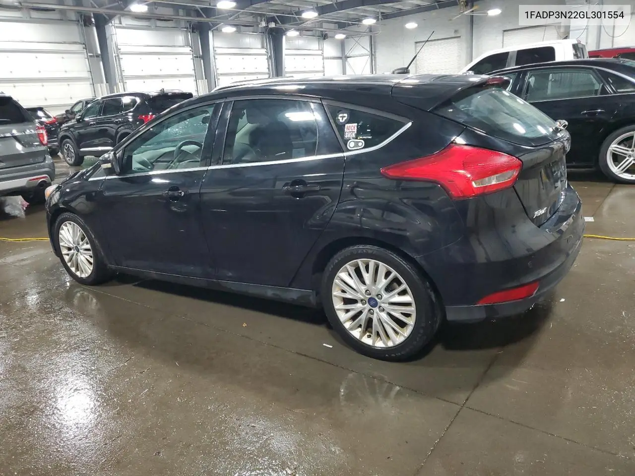 1FADP3N22GL301554 2016 Ford Focus Titanium