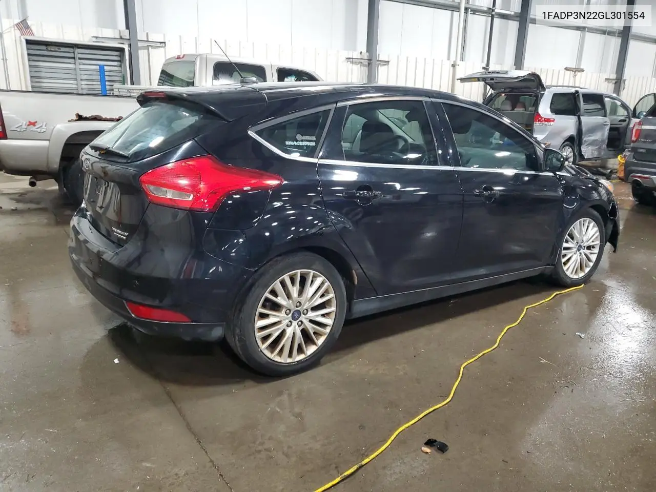 1FADP3N22GL301554 2016 Ford Focus Titanium
