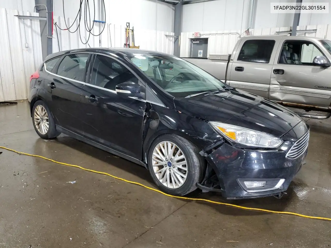 1FADP3N22GL301554 2016 Ford Focus Titanium