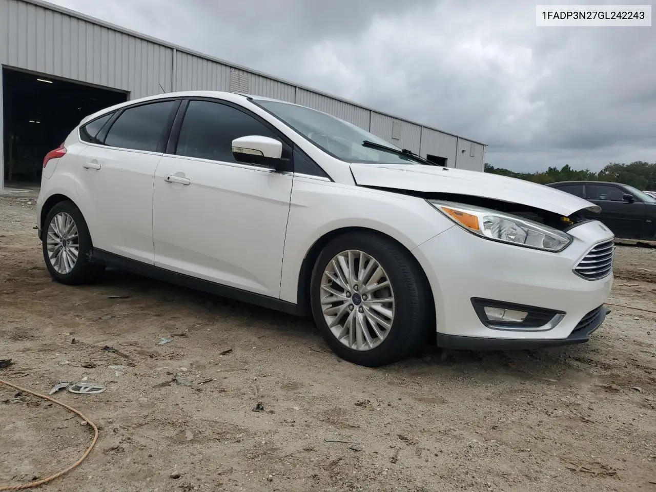 1FADP3N27GL242243 2016 Ford Focus Titanium