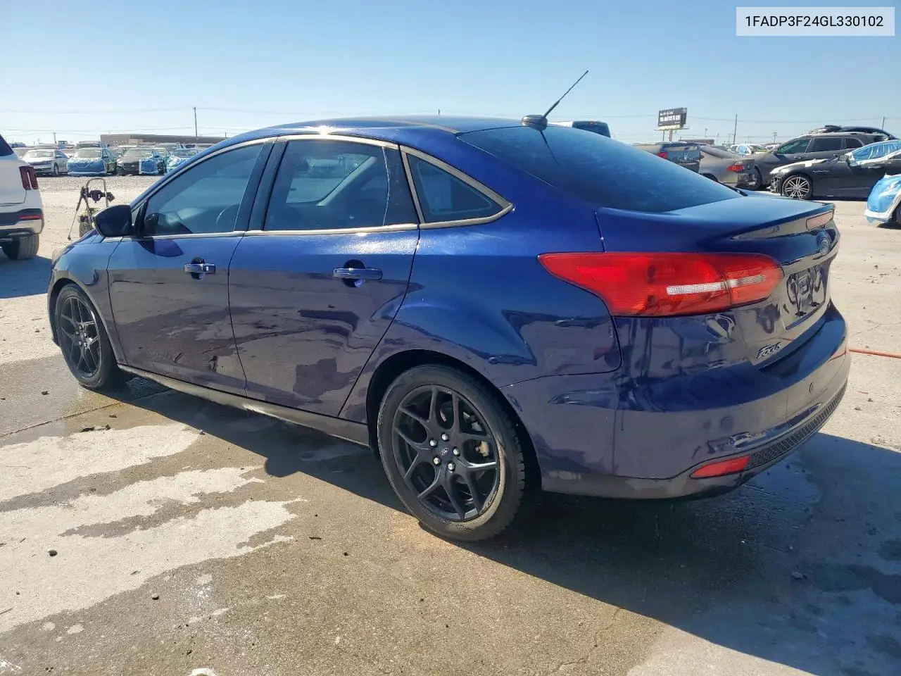 1FADP3F24GL330102 2016 Ford Focus Se