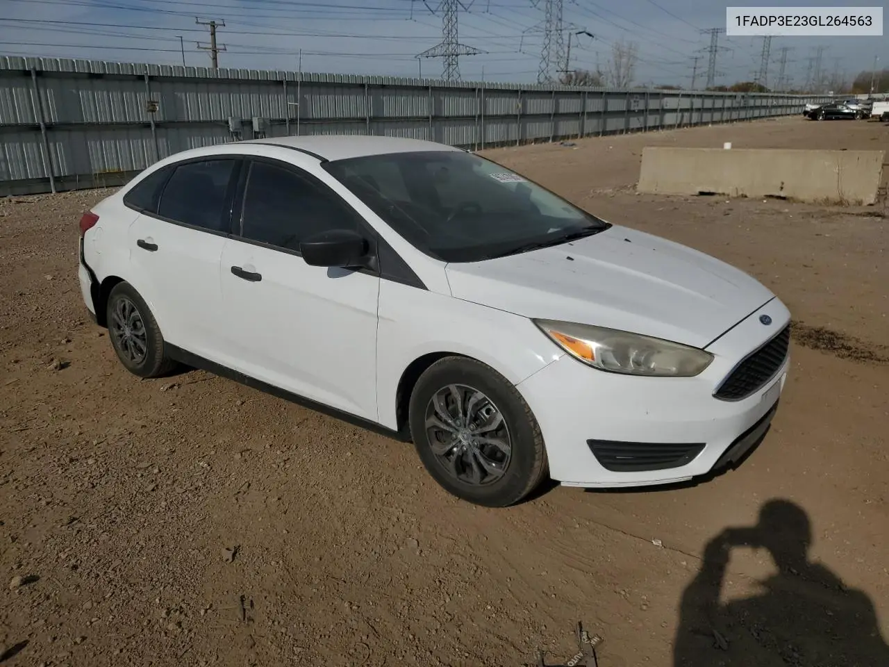 1FADP3E23GL264563 2016 Ford Focus S