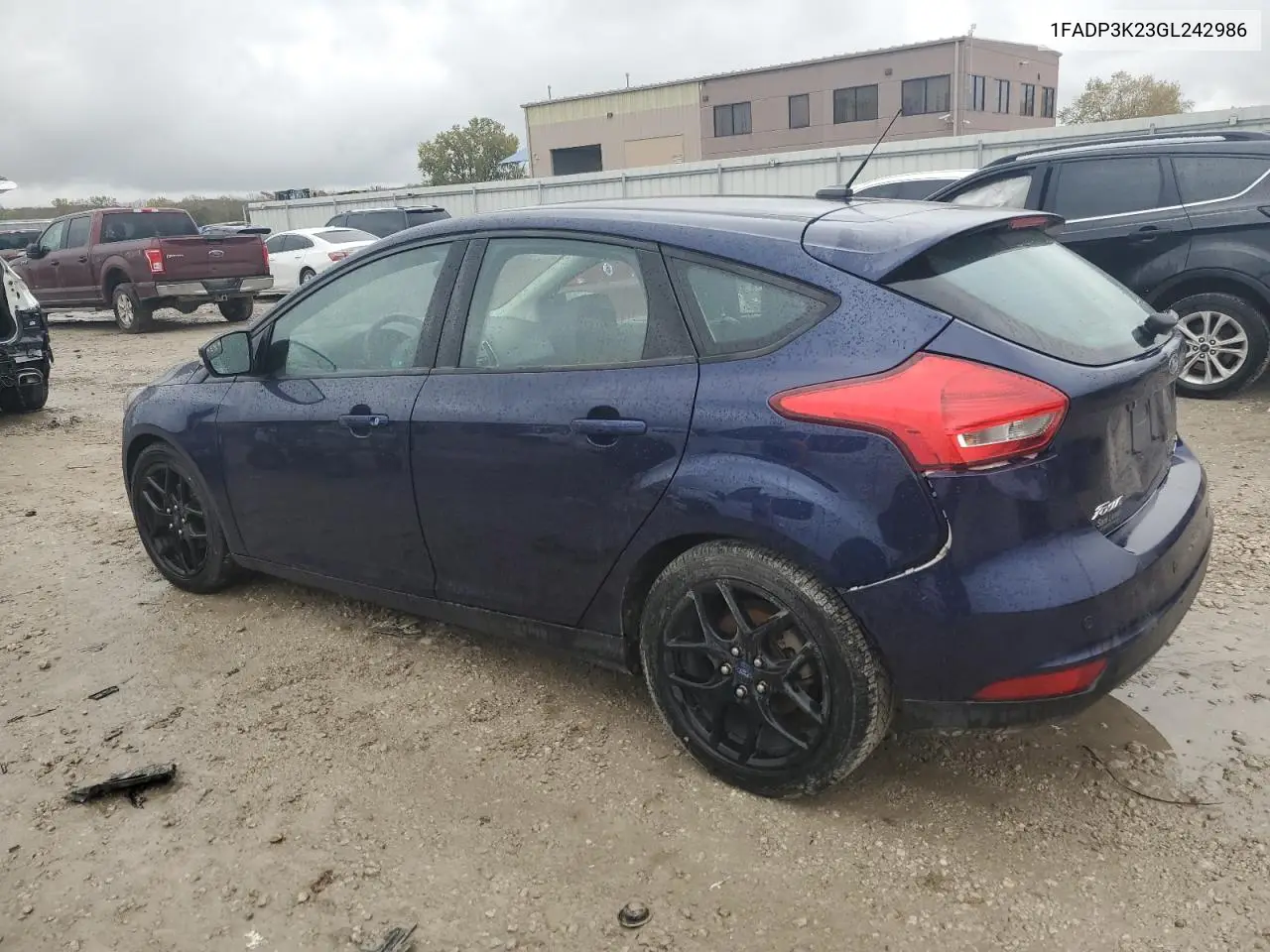 1FADP3K23GL242986 2016 Ford Focus Se