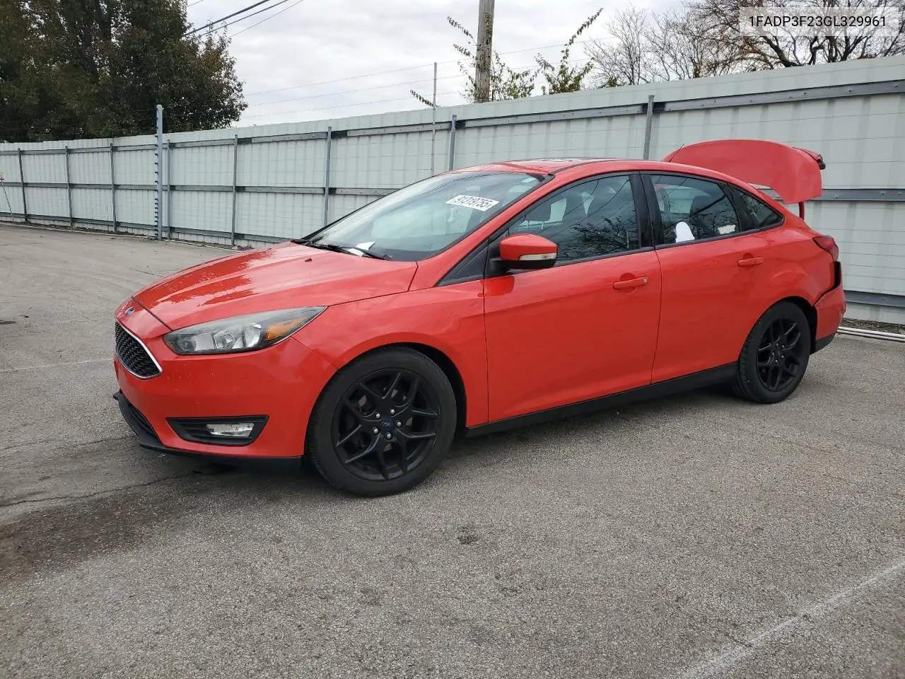 1FADP3F23GL329961 2016 Ford Focus Se