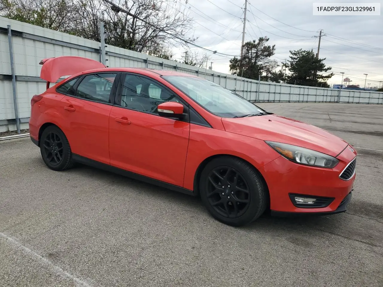 1FADP3F23GL329961 2016 Ford Focus Se