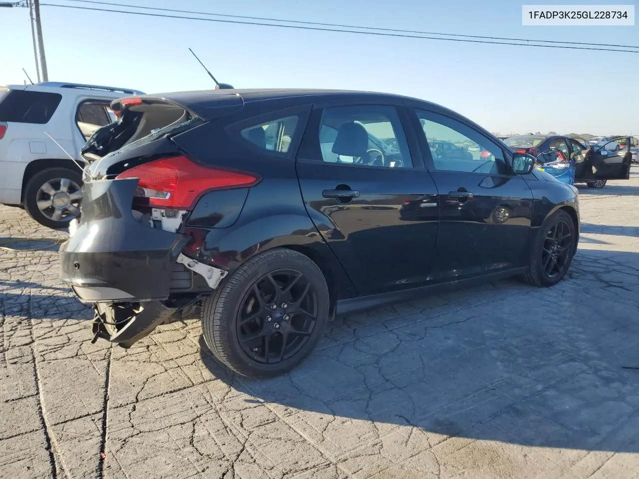 1FADP3K25GL228734 2016 Ford Focus Se