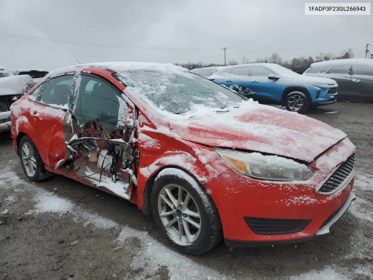 1FADP3F23GL266943 2016 Ford Focus Se