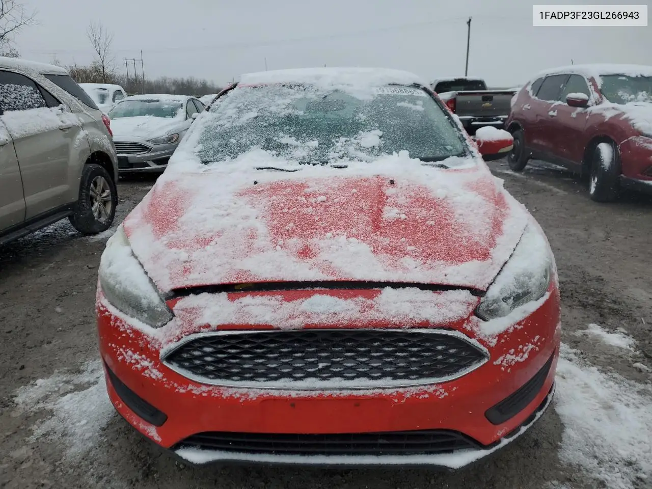1FADP3F23GL266943 2016 Ford Focus Se