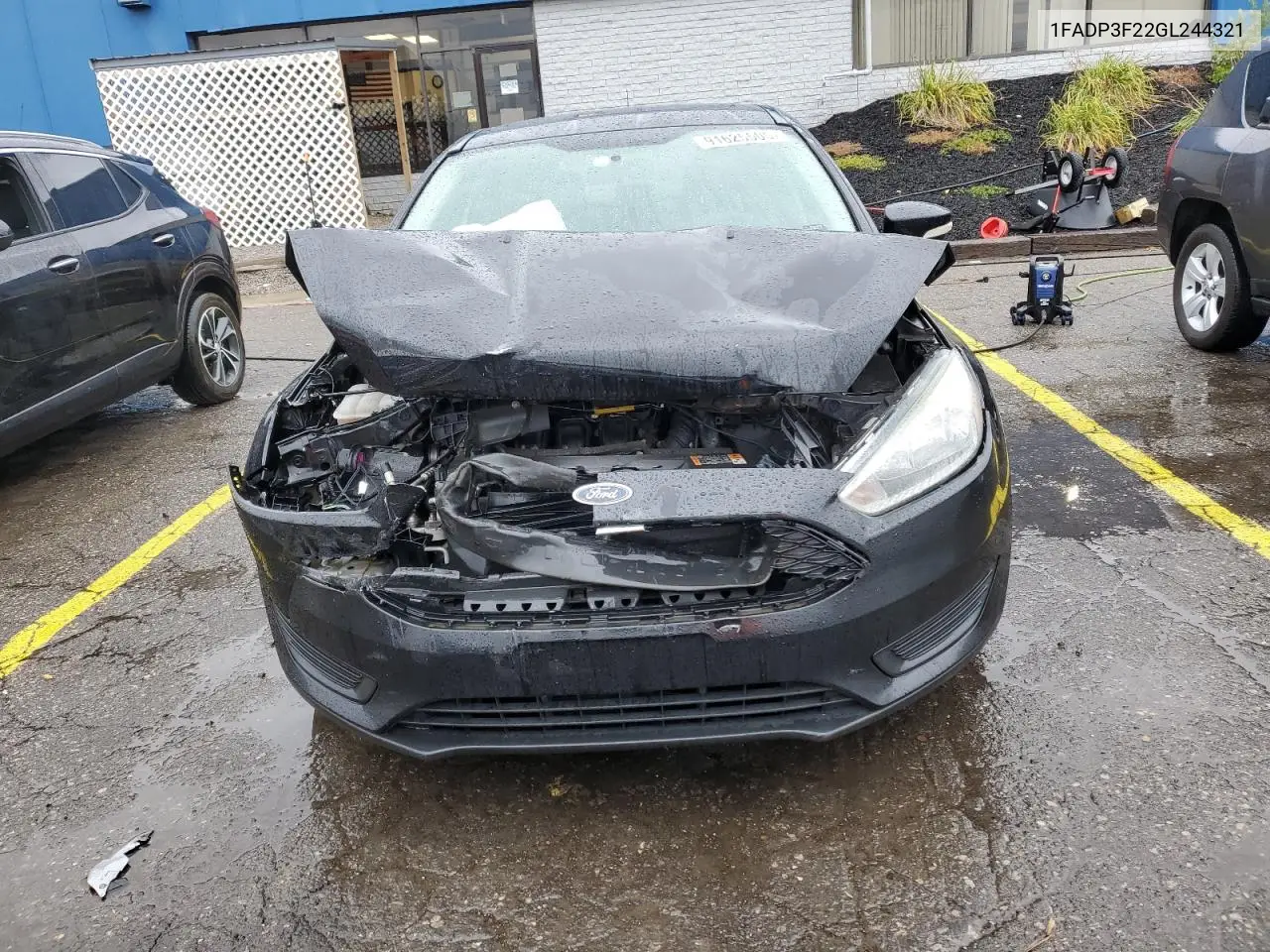 1FADP3F22GL244321 2016 Ford Focus Se