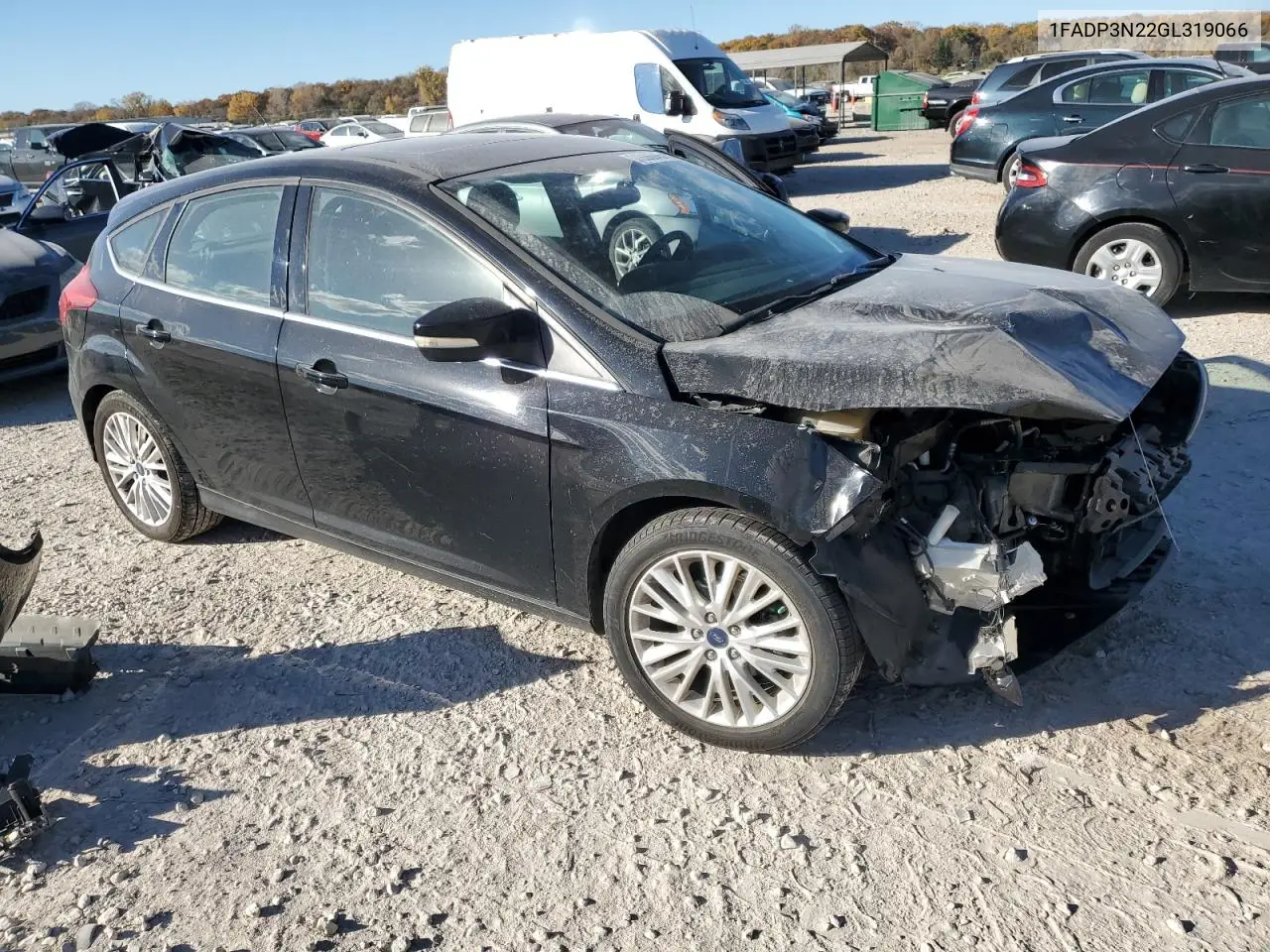 1FADP3N22GL319066 2016 Ford Focus Titanium