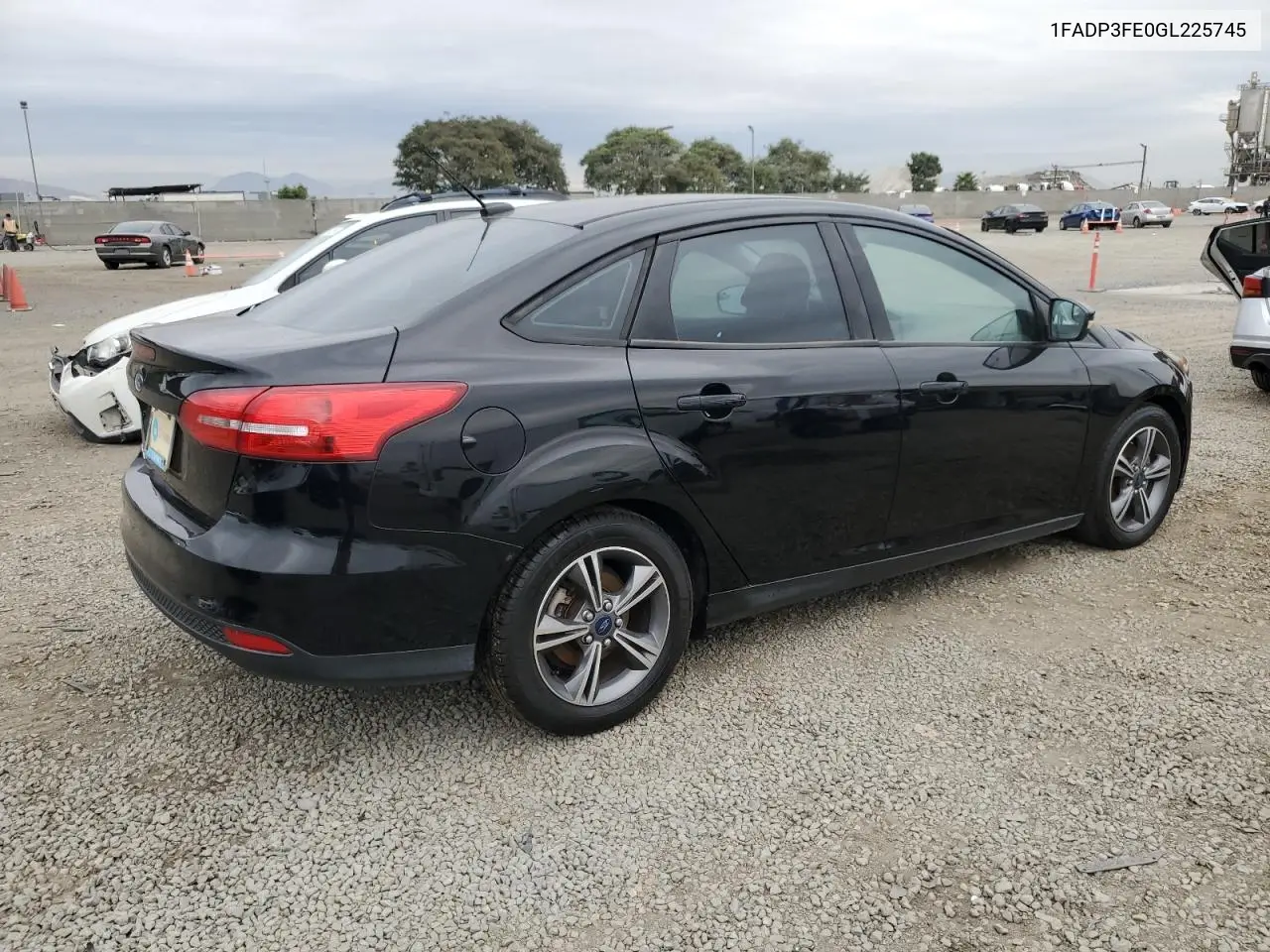 1FADP3FE0GL225745 2016 Ford Focus Se