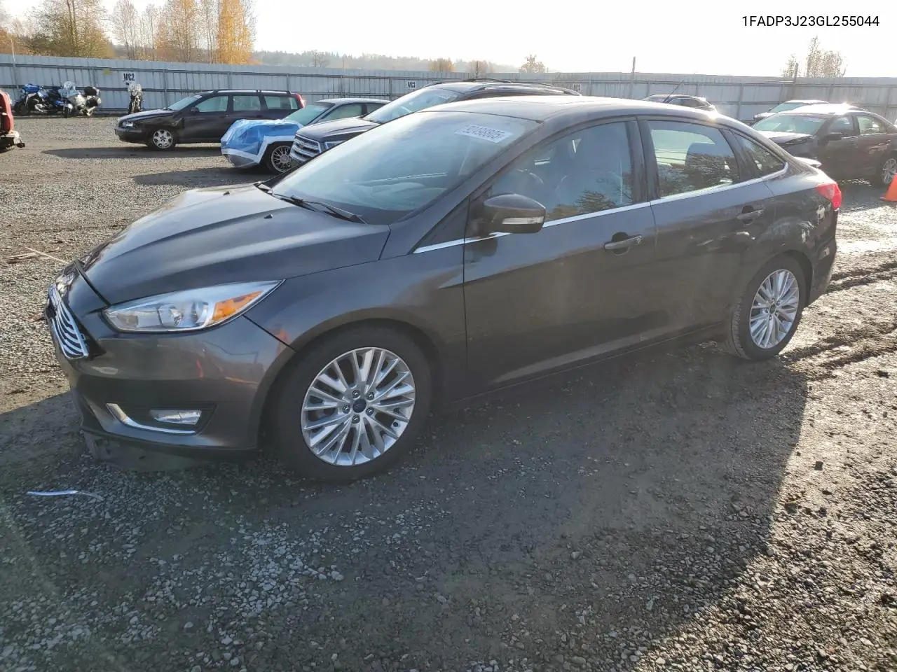 1FADP3J23GL255044 2016 Ford Focus Titanium