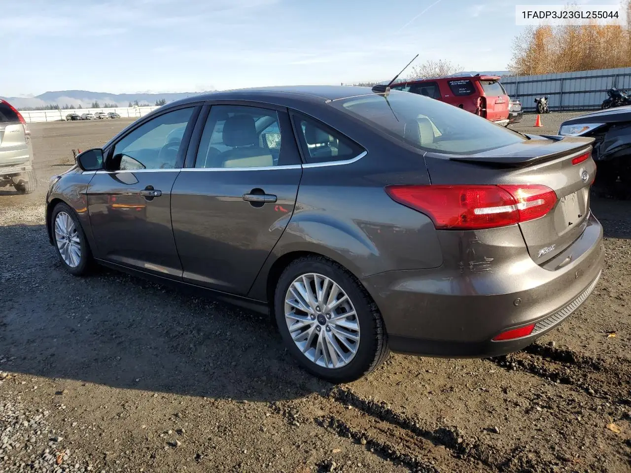 1FADP3J23GL255044 2016 Ford Focus Titanium