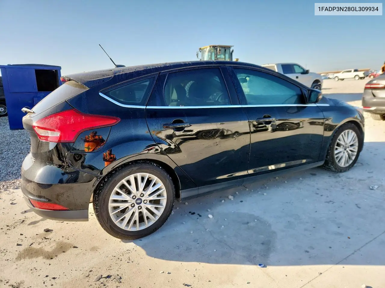 1FADP3N28GL309934 2016 Ford Focus Titanium