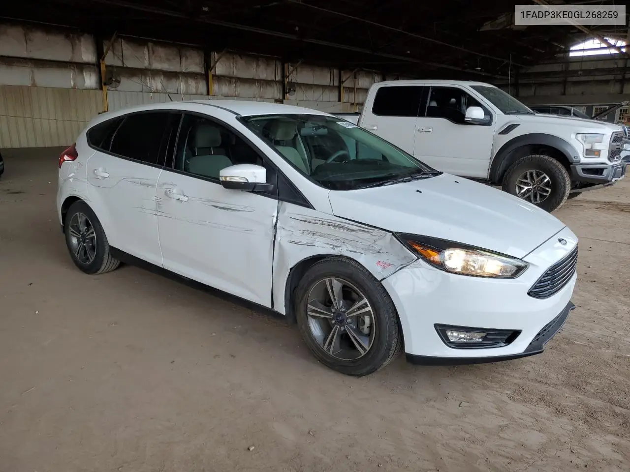 1FADP3KE0GL268259 2016 Ford Focus Se