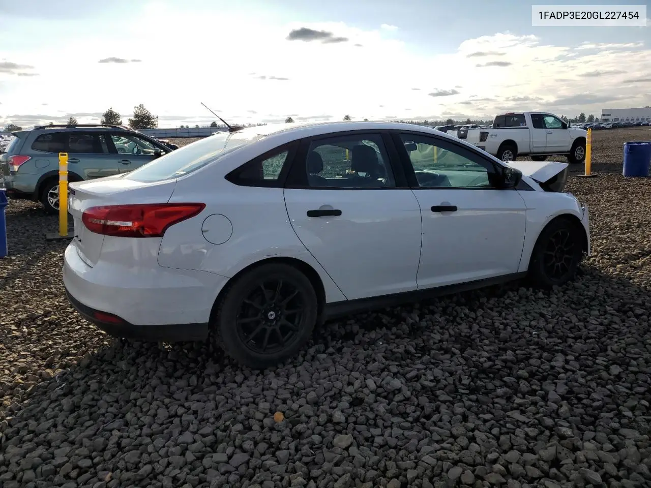 1FADP3E20GL227454 2016 Ford Focus S