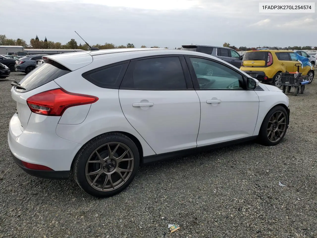 1FADP3K27GL254574 2016 Ford Focus Se