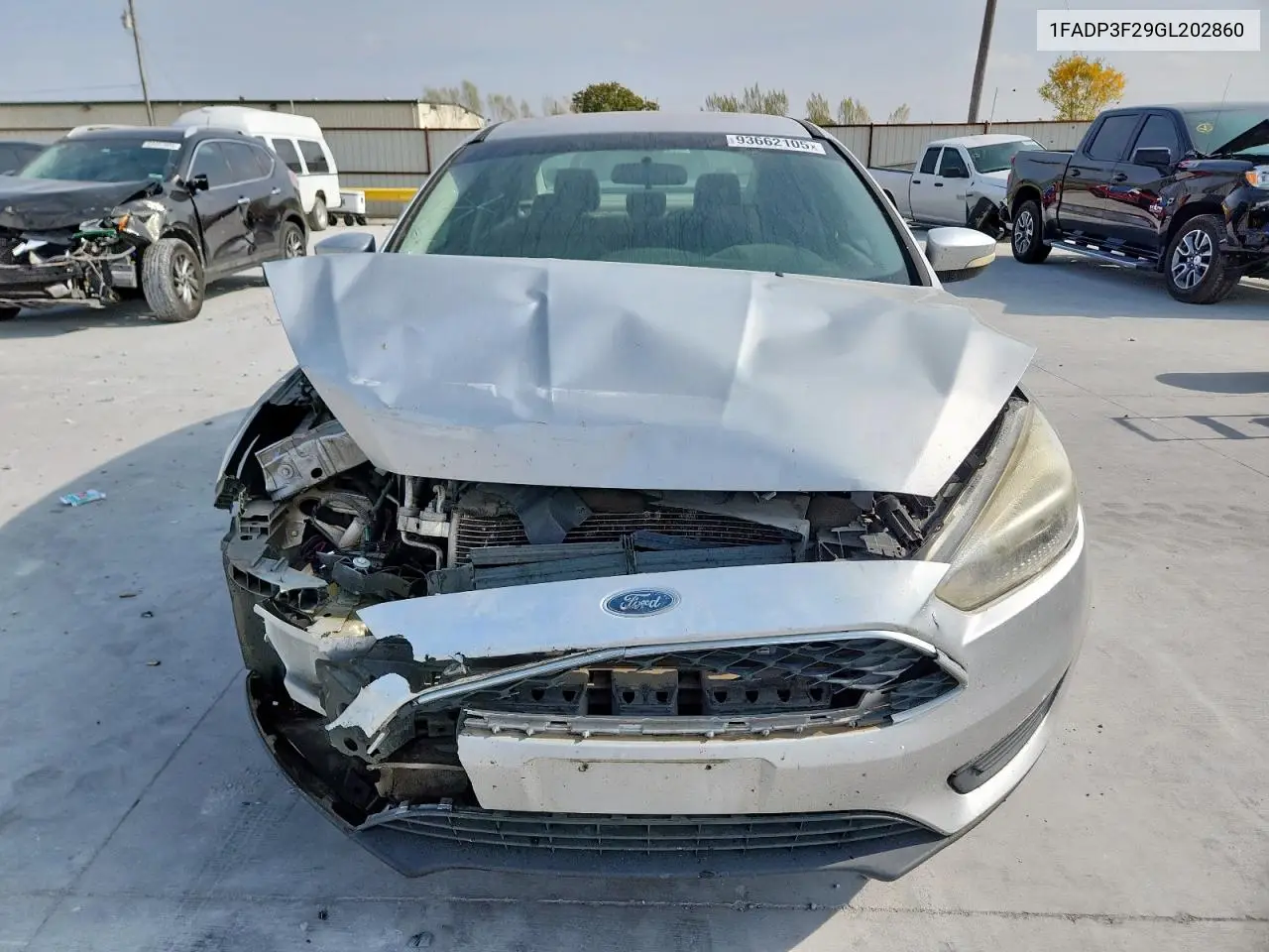 1FADP3F29GL202860 2016 Ford Focus Se