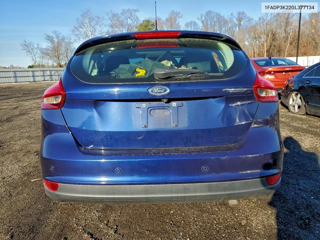 1FADP3K22GL377134 2016 Ford Focus Se