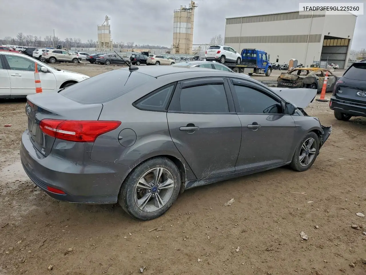 1FADP3FE9GL225260 2016 Ford Focus Se