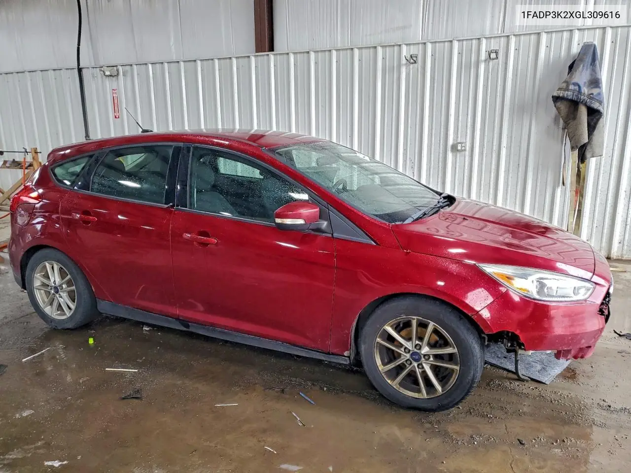 1FADP3K2XGL309616 2016 Ford Focus Se