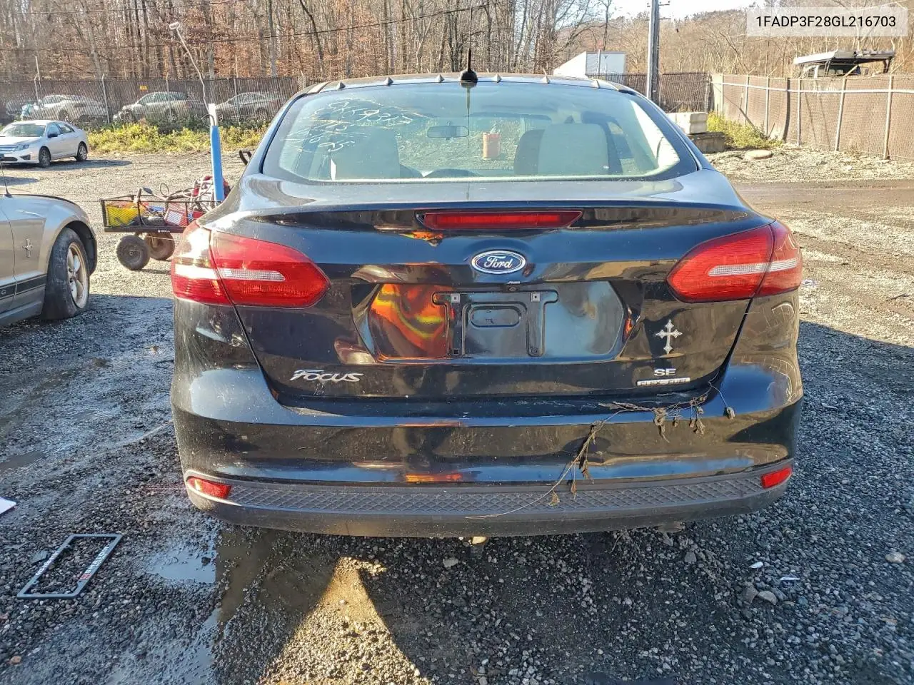1FADP3F28GL216703 2016 Ford Focus Se