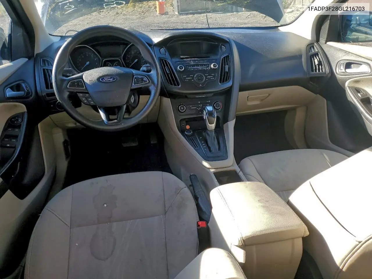 1FADP3F28GL216703 2016 Ford Focus Se