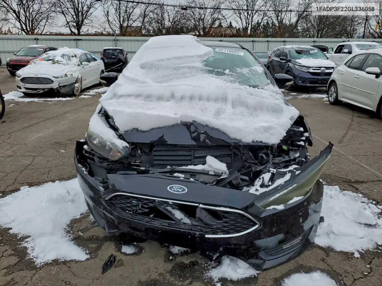 1FADP3F22GL336058 2016 Ford Focus Se