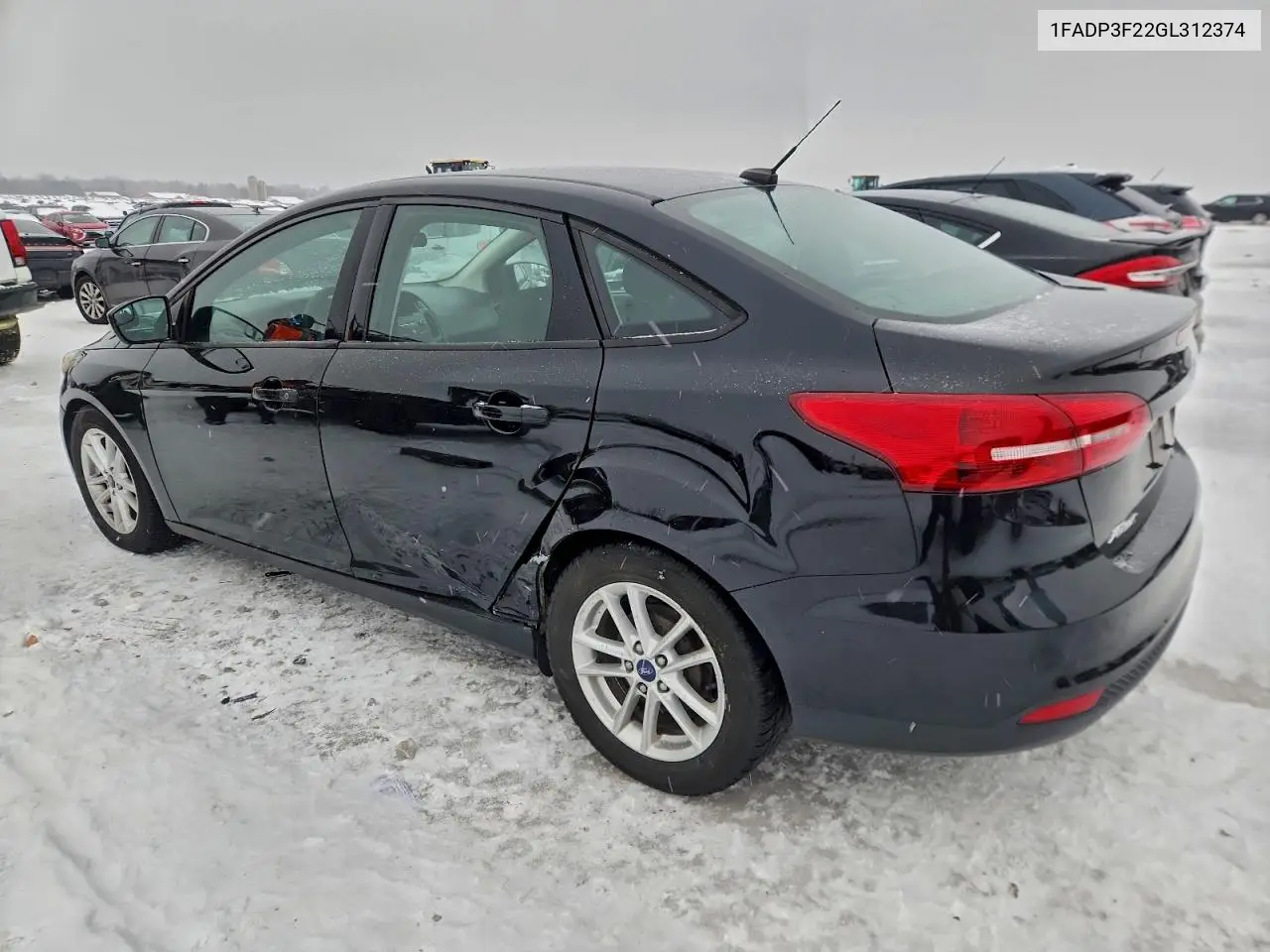 1FADP3F22GL312374 2016 Ford Focus Se