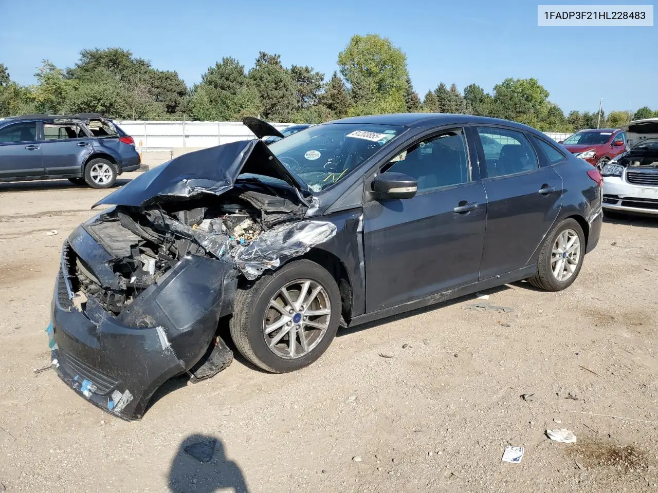 1FADP3F21HL228483 2017 Ford Focus Se