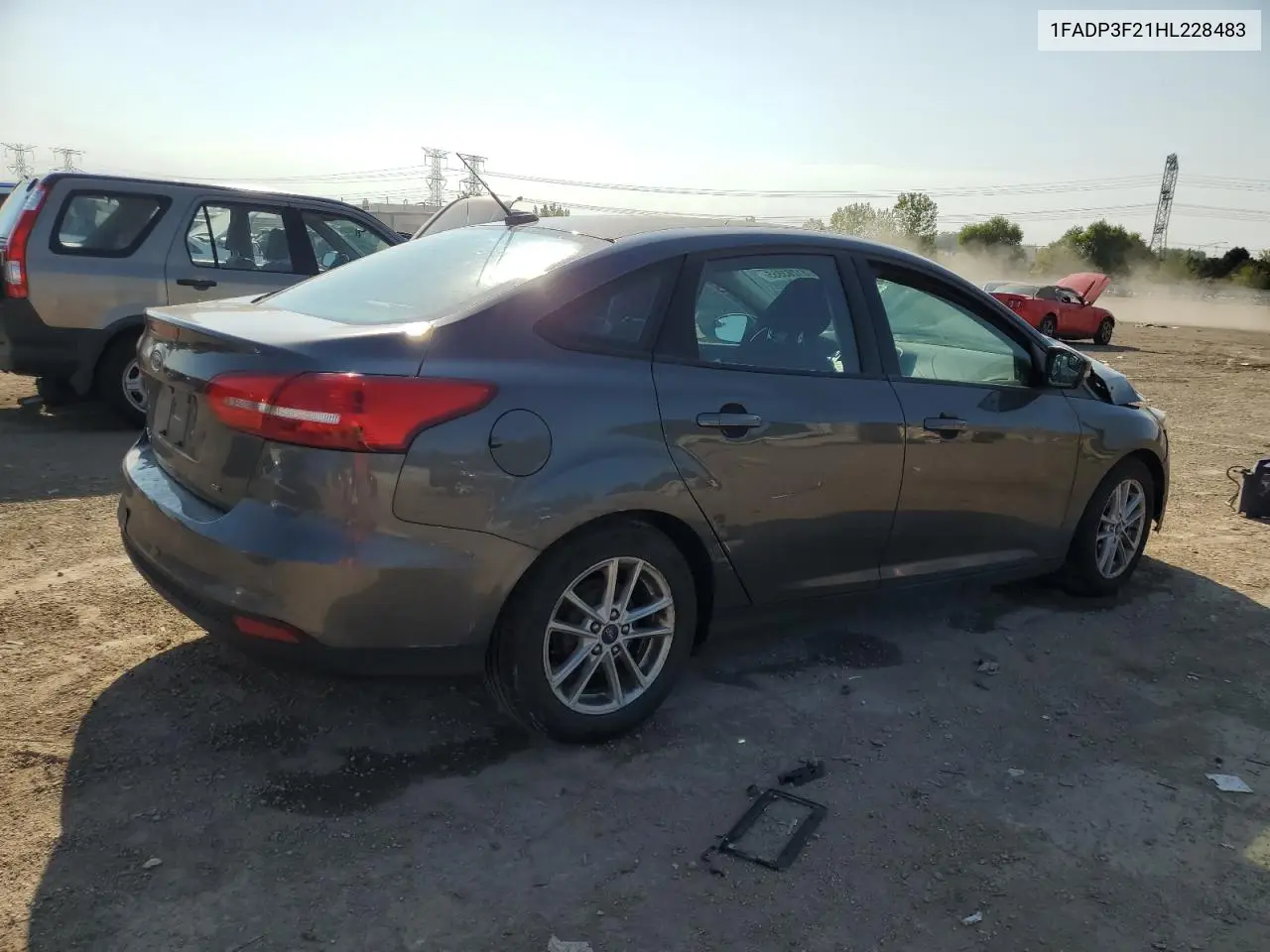 1FADP3F21HL228483 2017 Ford Focus Se