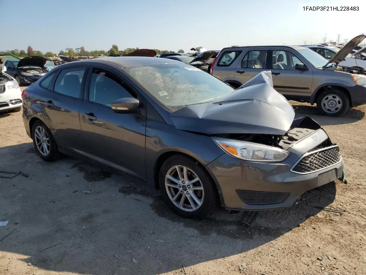 1FADP3F21HL228483 2017 Ford Focus Se